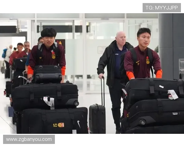 中国足球队备战世界杯预选赛新一期集训开始 球员状态备受关注