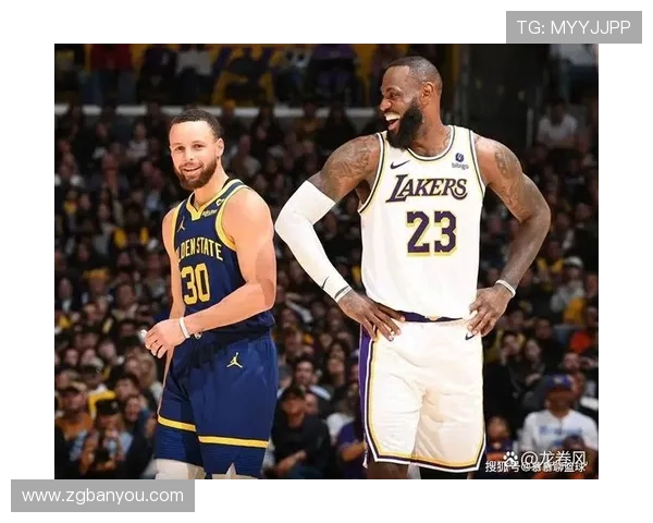 NBA新赛季焦点对决升级球星表现与格局变化引热议联盟竞争走向