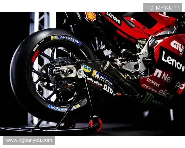 马丁险胜巴尼亚亚称王瓦伦西亚站杜卡迪包揽年度冠亚